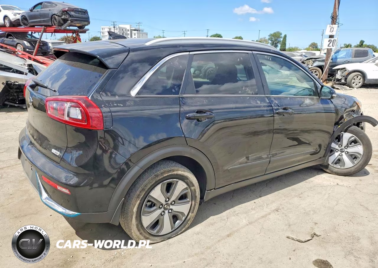 2018 Kia Niro Ex Premium VIN:KNDCC3LD7J5160711 - 3