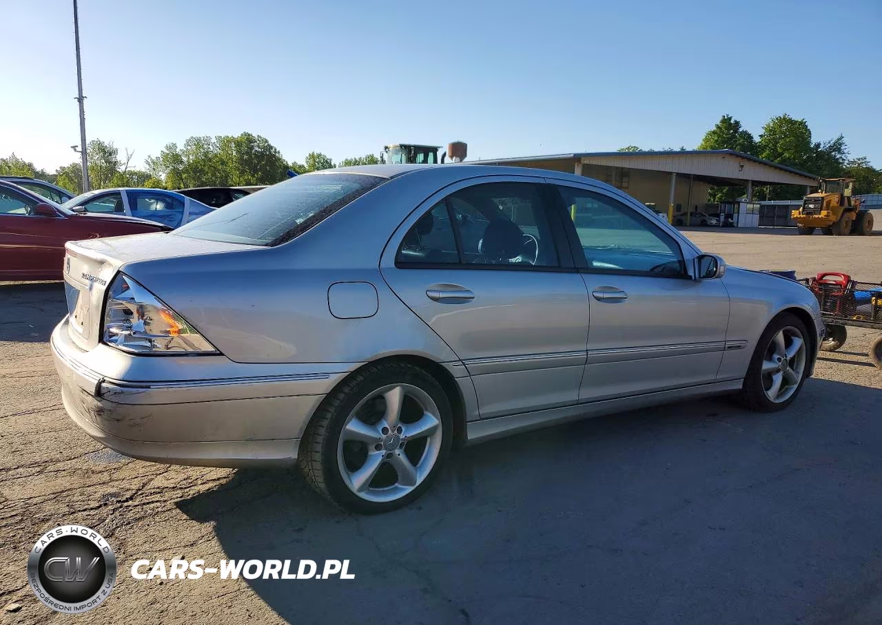 2004 Mercedes-Benz C 230K Sport Sedan VIN:WDBRF40J74F523961 - 3