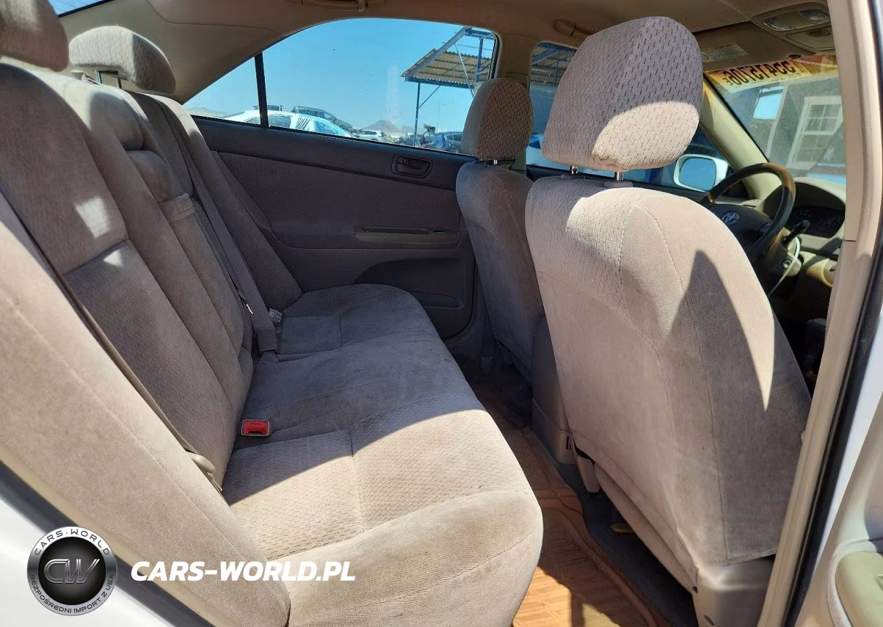 2003 Toyota Camry Le VIN:4T1BE32K53U128429 - 10