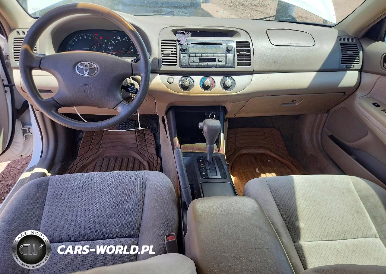 2003 Toyota Camry Le VIN:4T1BE32K53U128429 - 8