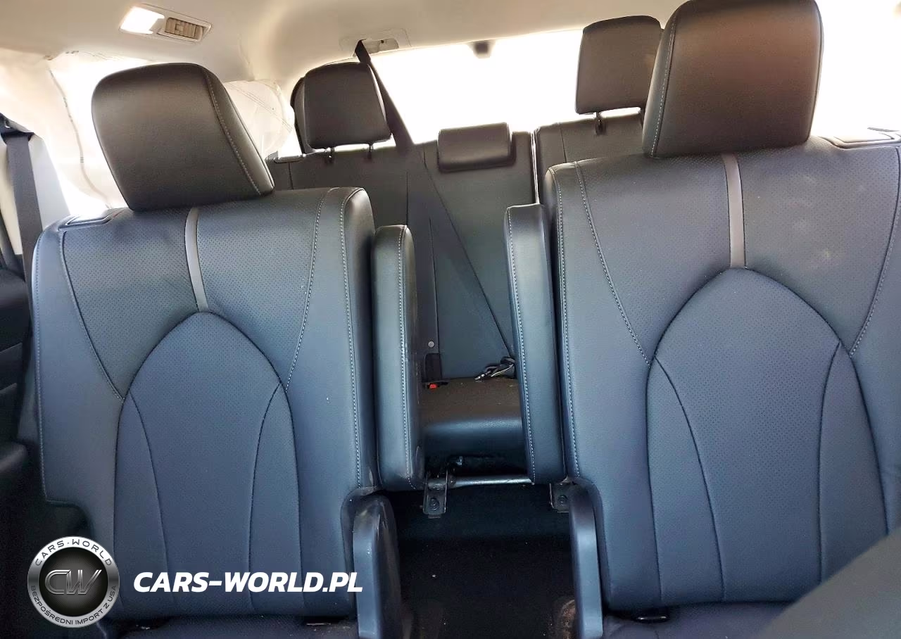 2024 Toyota Grand Highlander Platinum VIN:5TDAAAB52RS067015 - 10