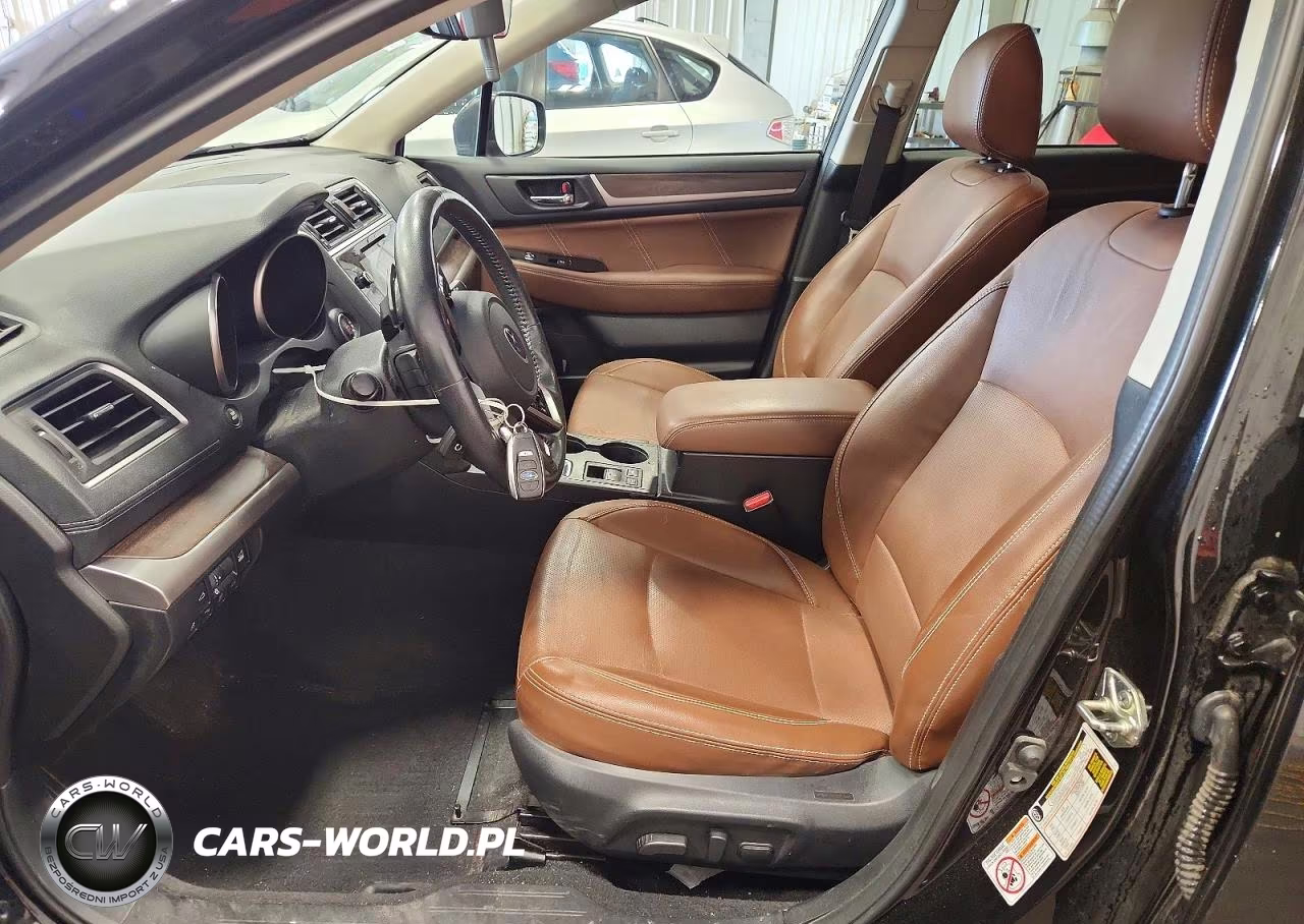 2018 Subaru Outback Touring VIN:4S4BSATC1J3210133 - 7