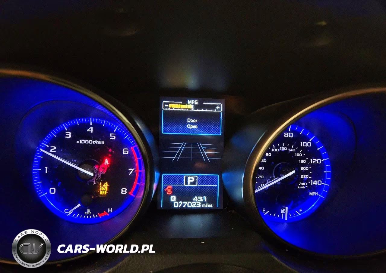 2018 Subaru Outback Touring VIN:4S4BSATC1J3210133 - 9