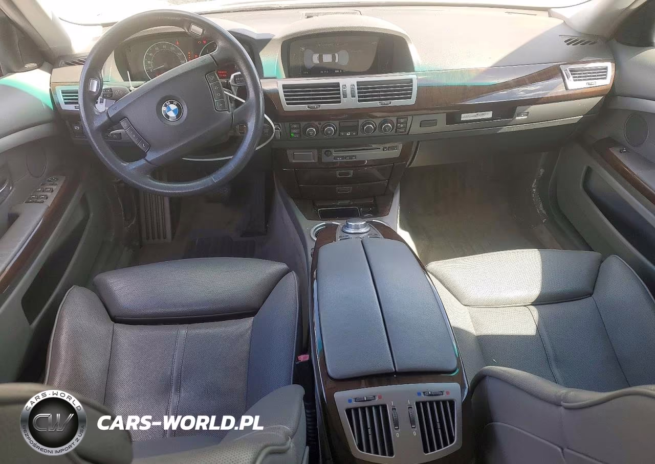 2007 BMW 750 VIN:WBAHN83557DT75151 - 8