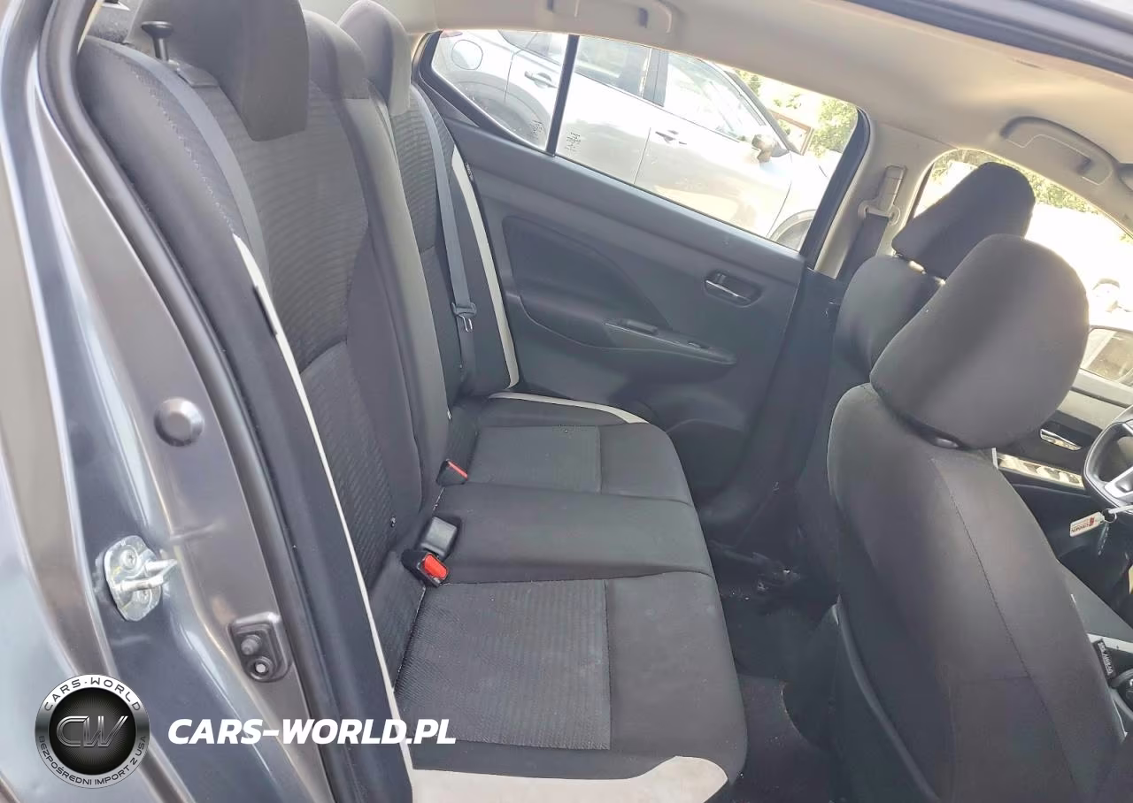 2021 Nissan Versa Sv VIN:3N1CN8EV6ML818619 - 10