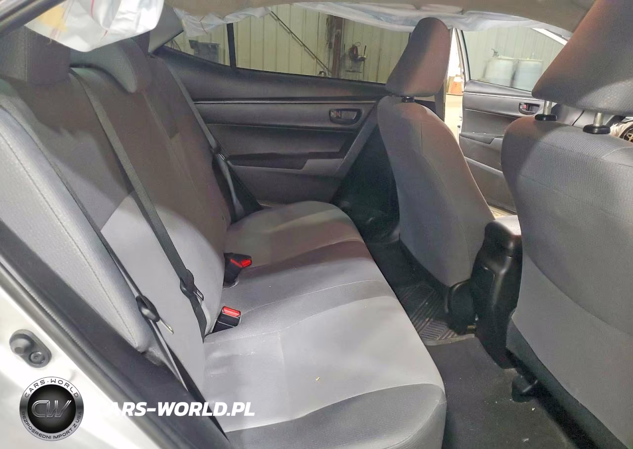 2015 Toyota Corolla L VIN:5YFBURHE0FP312433 - 10