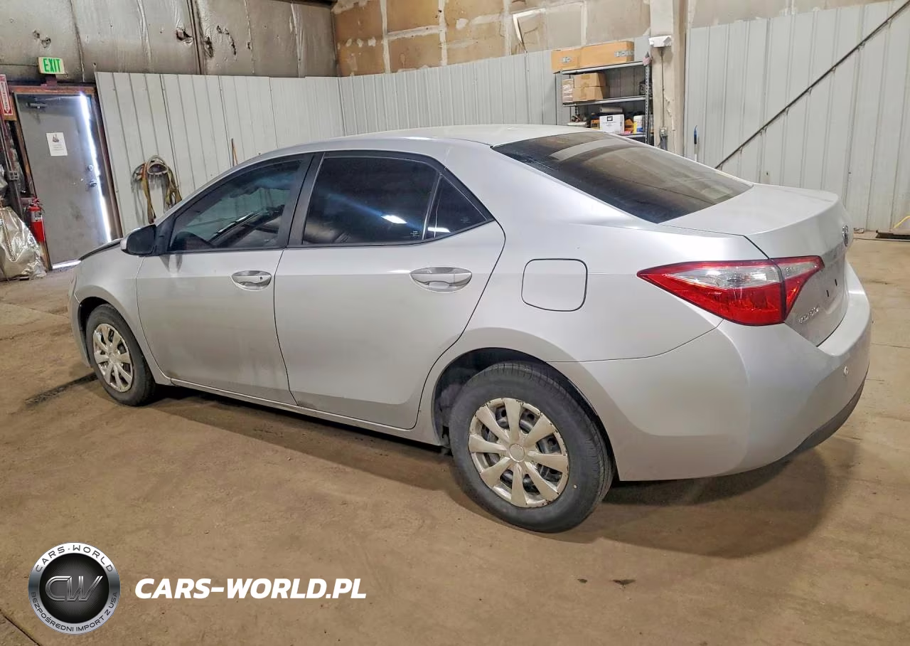 2015 Toyota Corolla L VIN:5YFBURHE0FP312433 - 2