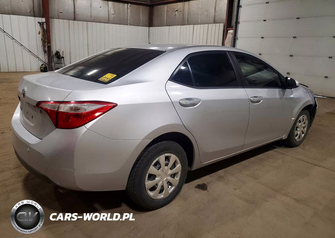 2015 Toyota Corolla L VIN:5YFBURHE0FP312433 - 3