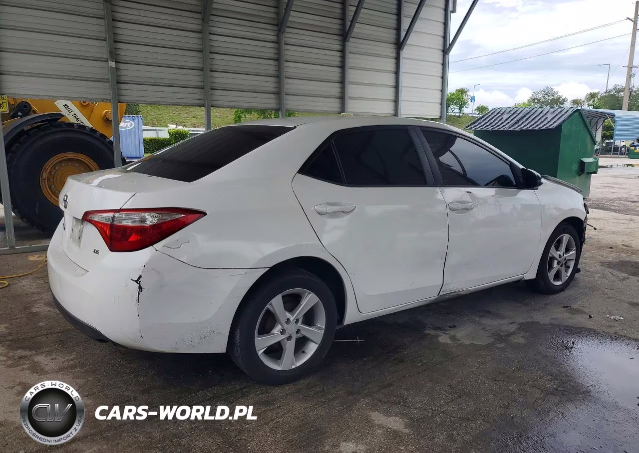 2016 Toyota Corolla Le VIN:5YFBURHE7GP380438 - 3