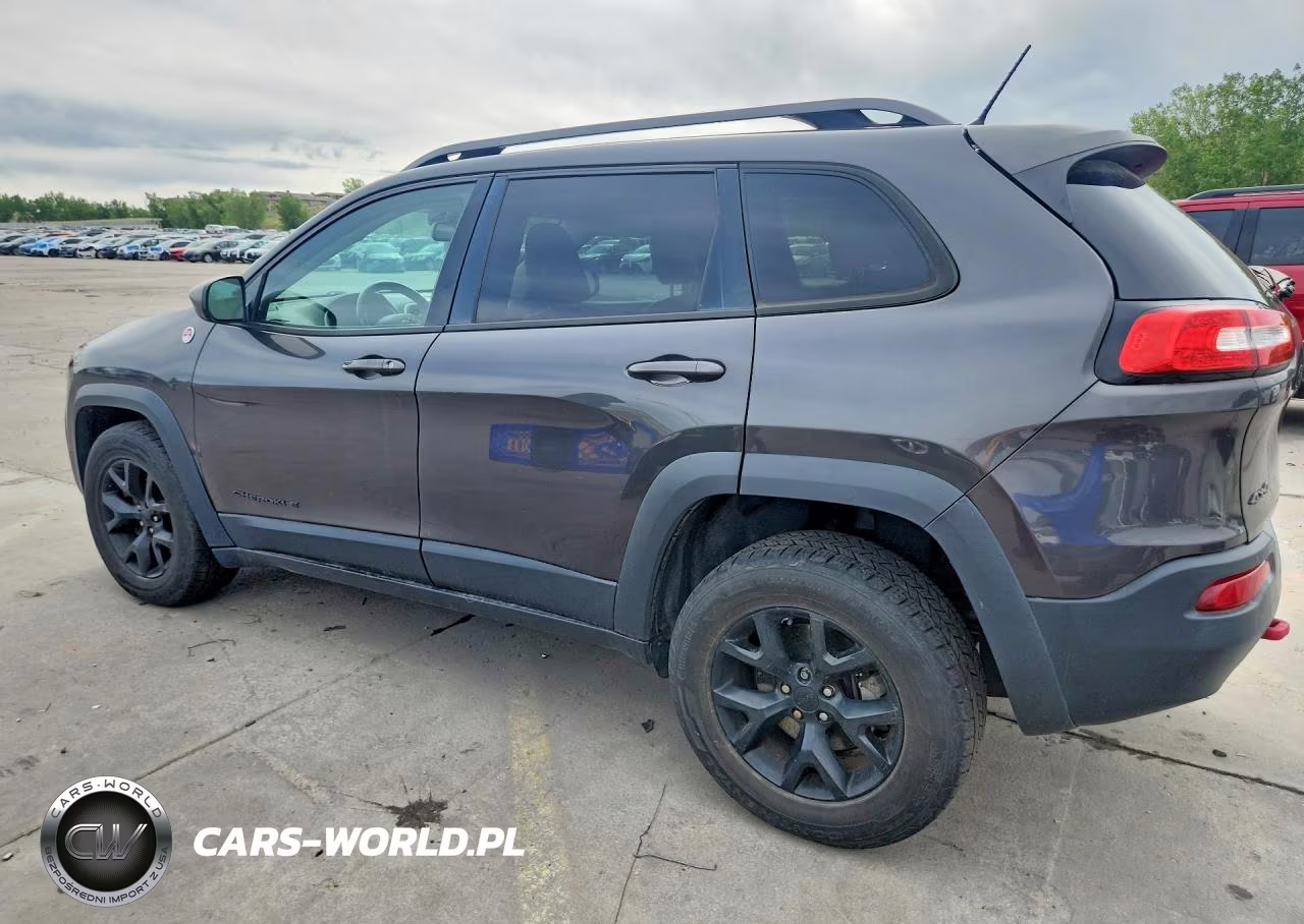 2015 Jeep Cherokee Trailhawk VIN:1C4PJMBS8FW787075 - 2