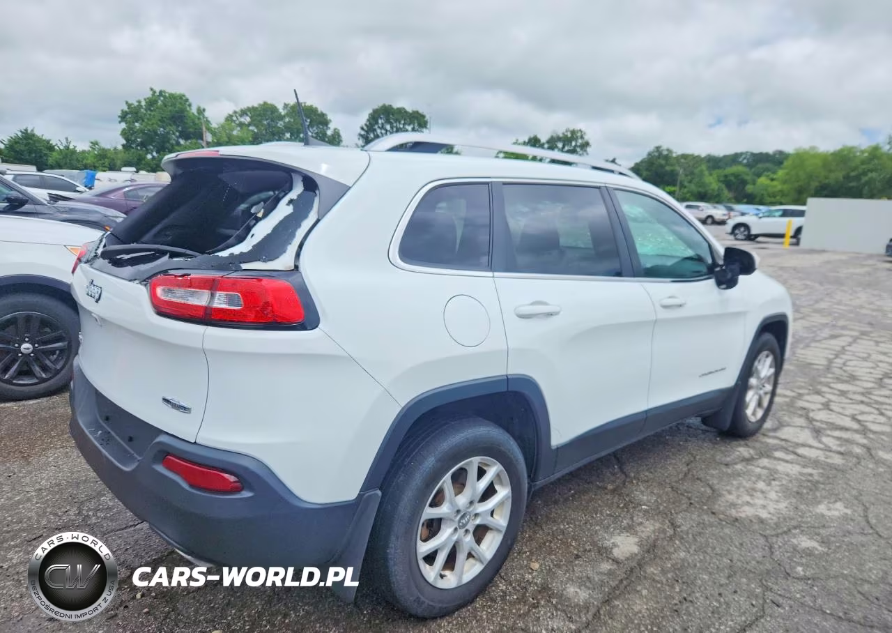 2016 Jeep Cherokee Latitude VIN:1C4PJMCS5GW299525 - 3
