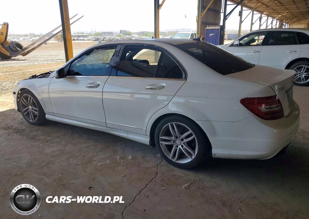 2014 Mercedes-Benz C 250 VIN:WDDGF4HB9EG158836 - 2