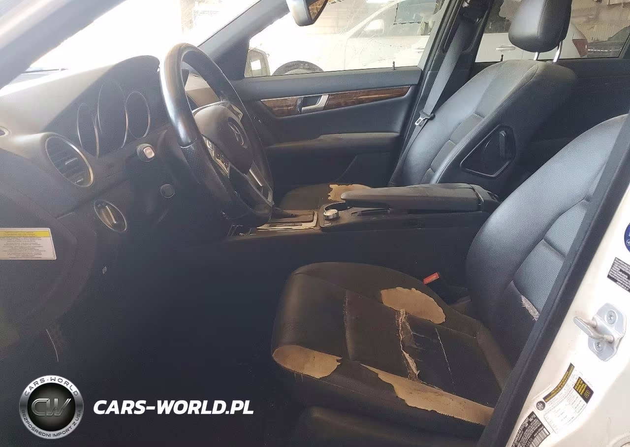 2014 Mercedes-Benz C 250 VIN:WDDGF4HB9EG158836 - 7