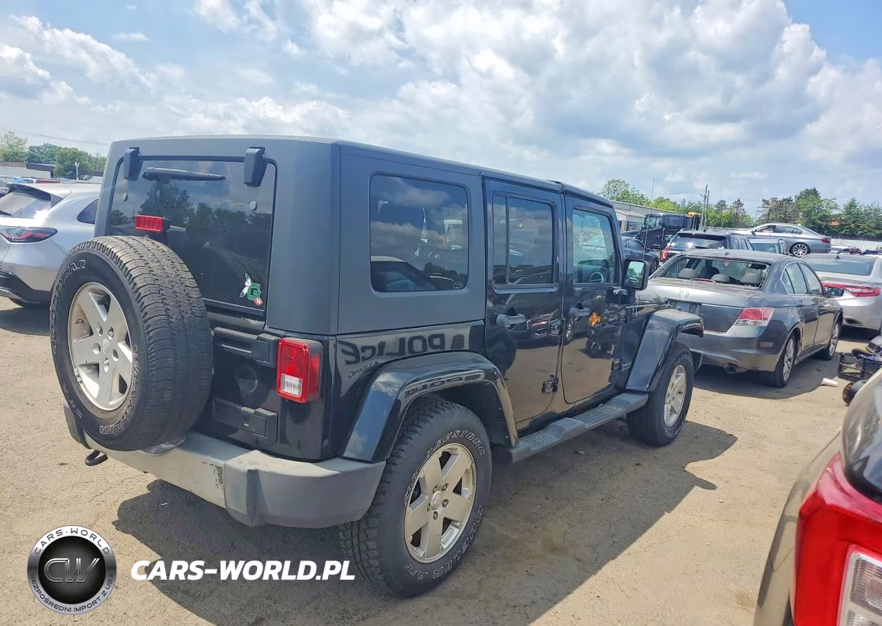 2010 Jeep Wrangler Unlimited Sahara VIN:1J4BA5H16AL222763 - 3