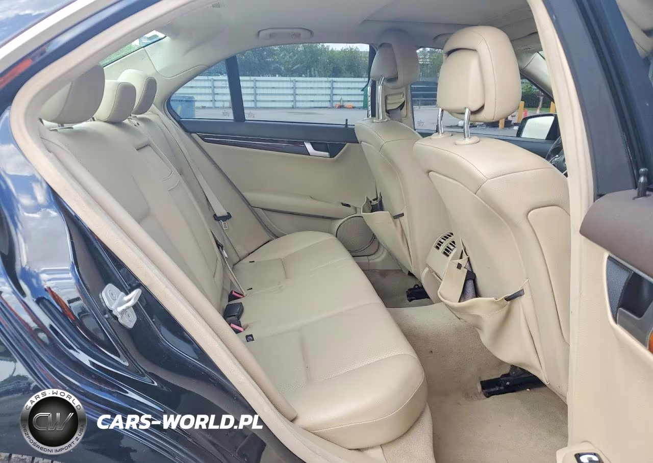 2012 Mercedes-Benz C 250 VIN:WDDGF4HB9CR215862 - 10
