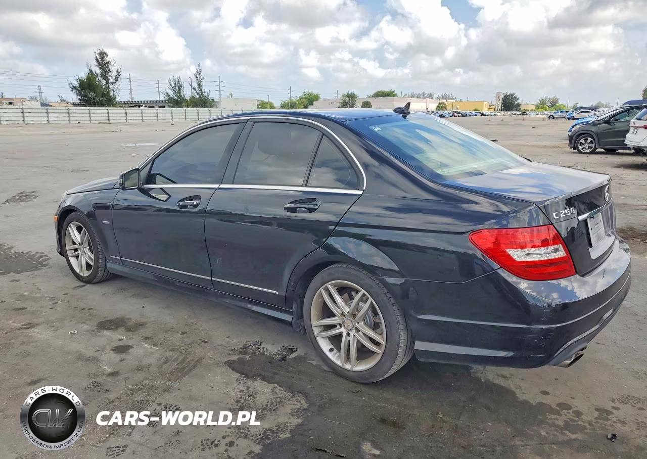 2012 Mercedes-Benz C 250 VIN:WDDGF4HB9CR215862 - 2