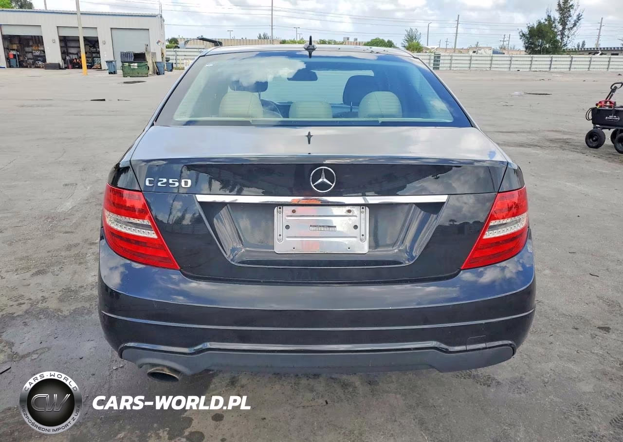 2012 Mercedes-Benz C 250 VIN:WDDGF4HB9CR215862 - 6