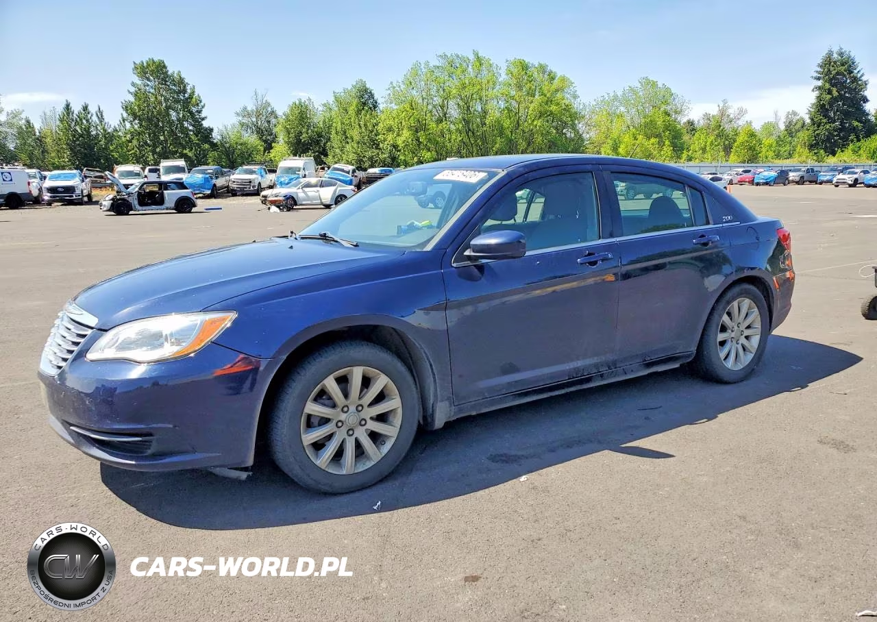 2013 Chrysler 200 Touring