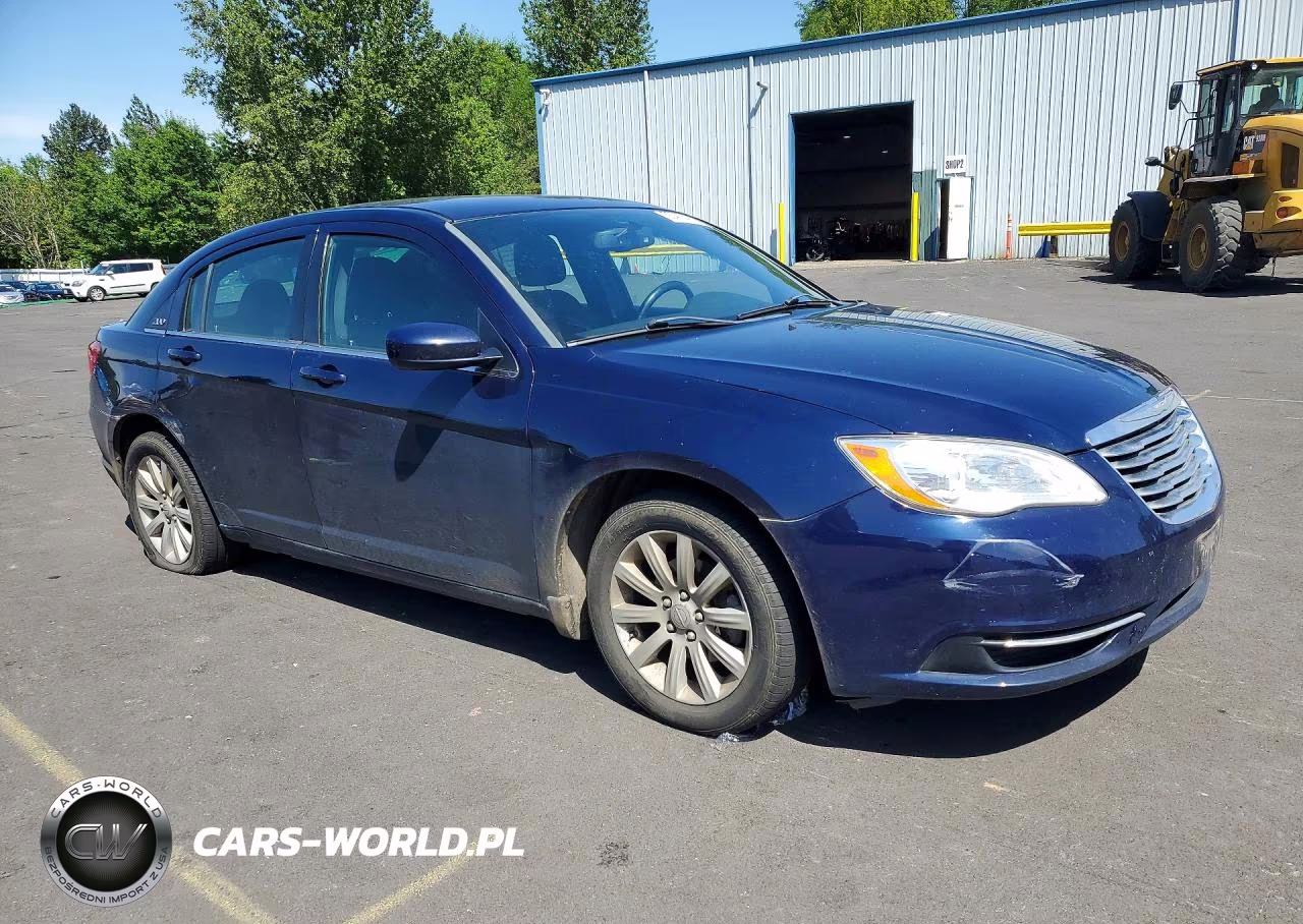2013 Chrysler 200 Touring VIN:1C3CCBBB1DN542915 - 4
