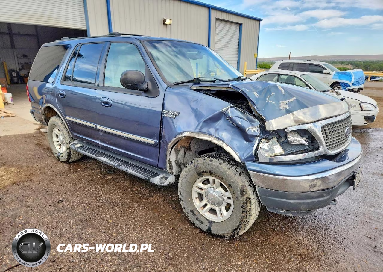 2002 Ford Expedition Xlt VIN:1FMPU16LX2LA09747 - 4