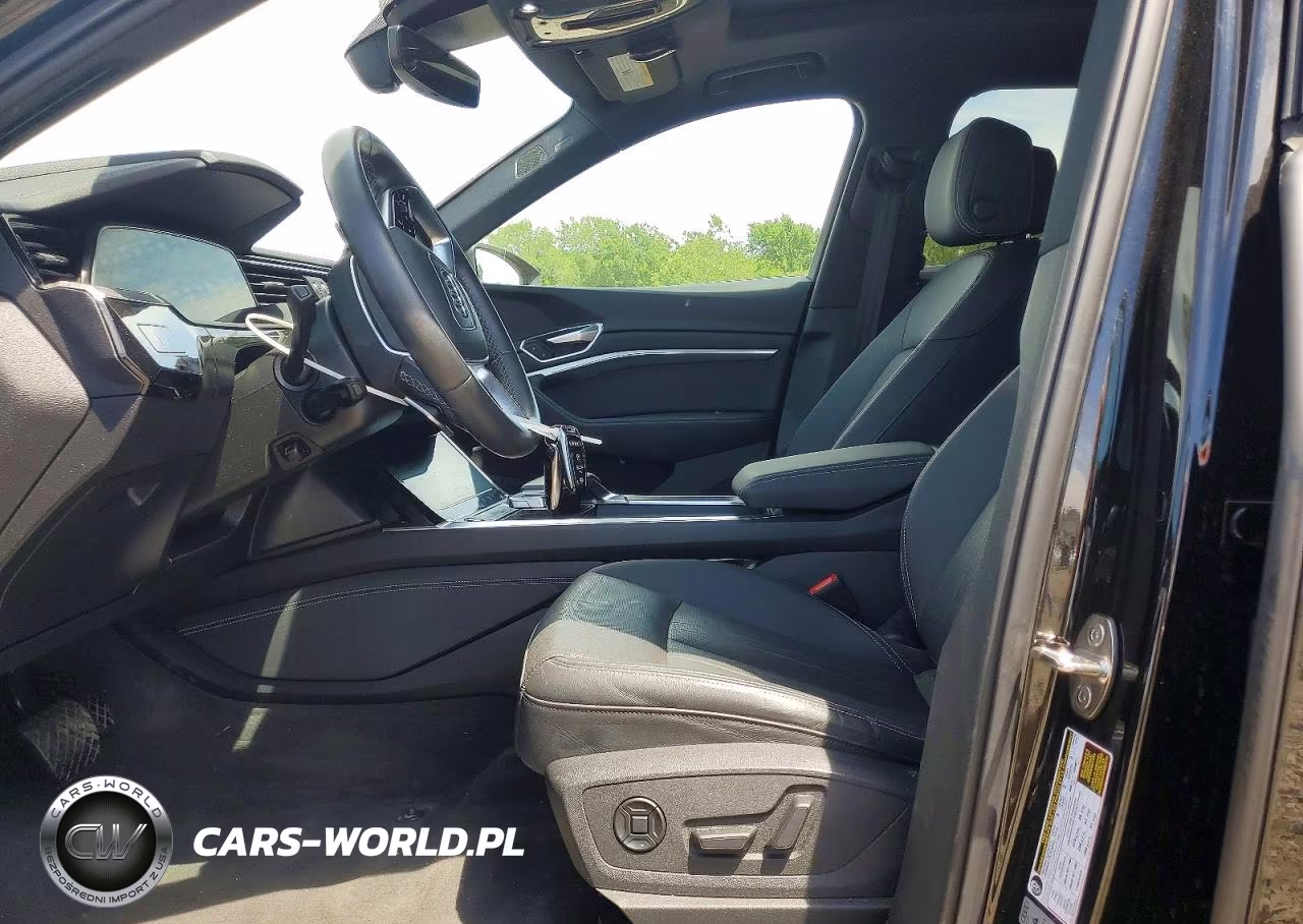 2022 Audi E-Tron Premium Plus VIN:WA1LAAGE6NB009910 - 7