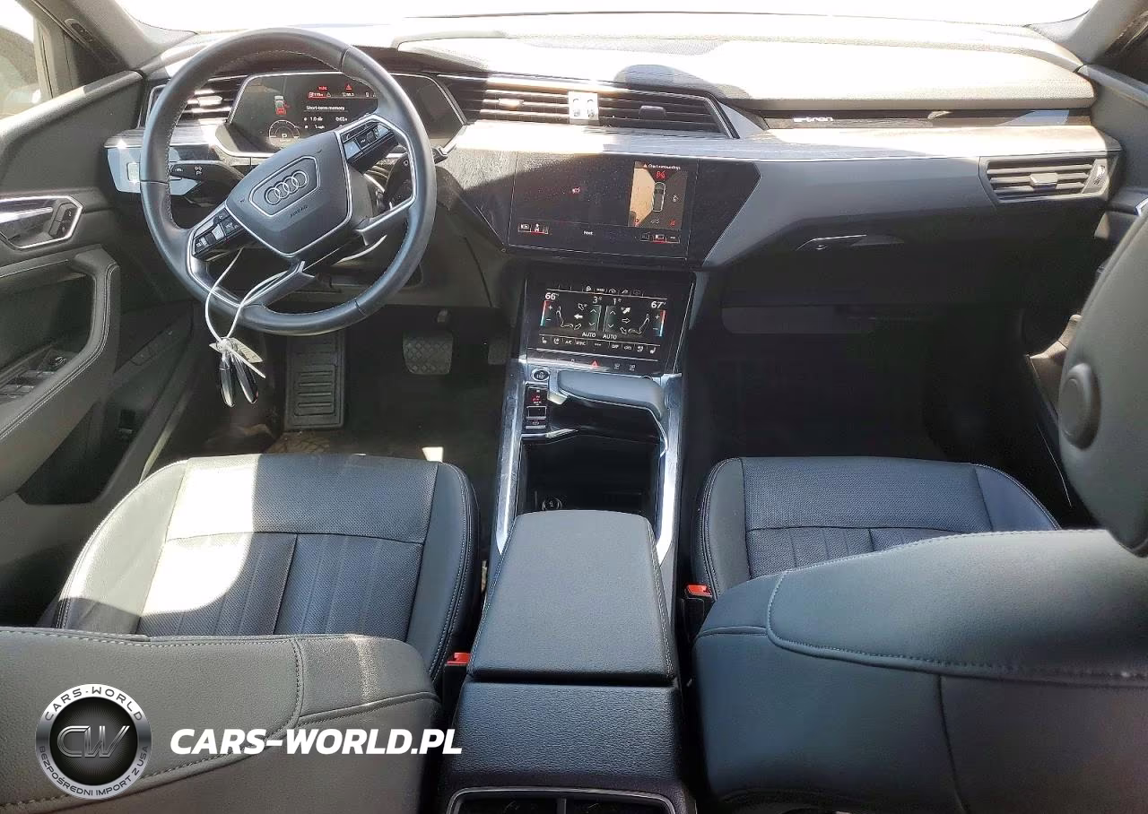 2022 Audi E-Tron Premium Plus VIN:WA1LAAGE6NB009910 - 8
