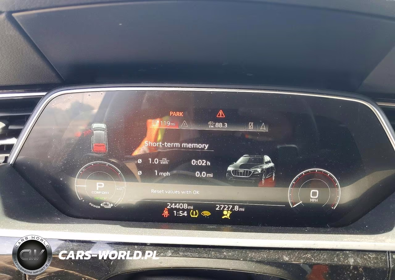 2022 Audi E-Tron Premium Plus VIN:WA1LAAGE6NB009910 - 9