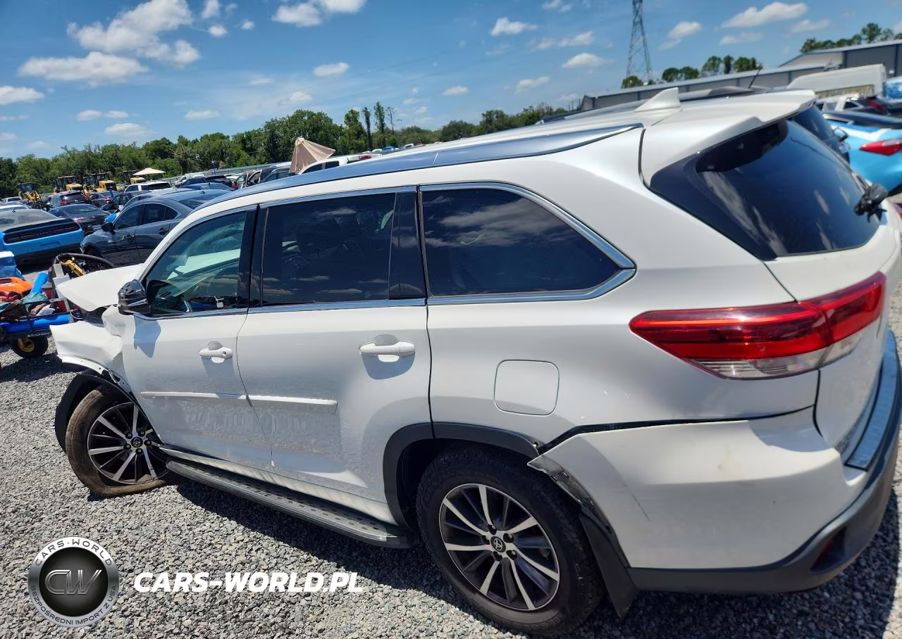 2017 Toyota Highlander Xle VIN:5TDKZRFH5HS202745 - 2