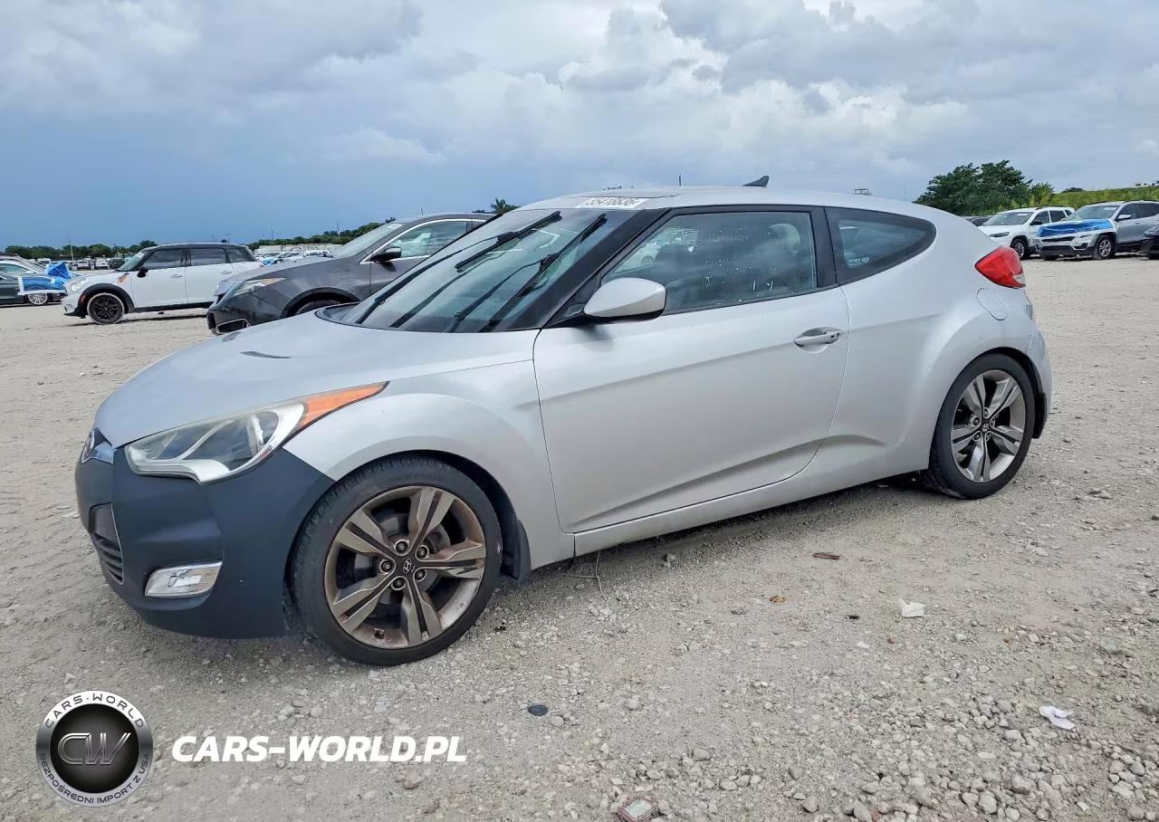 2012 Hyundai Veloster Base