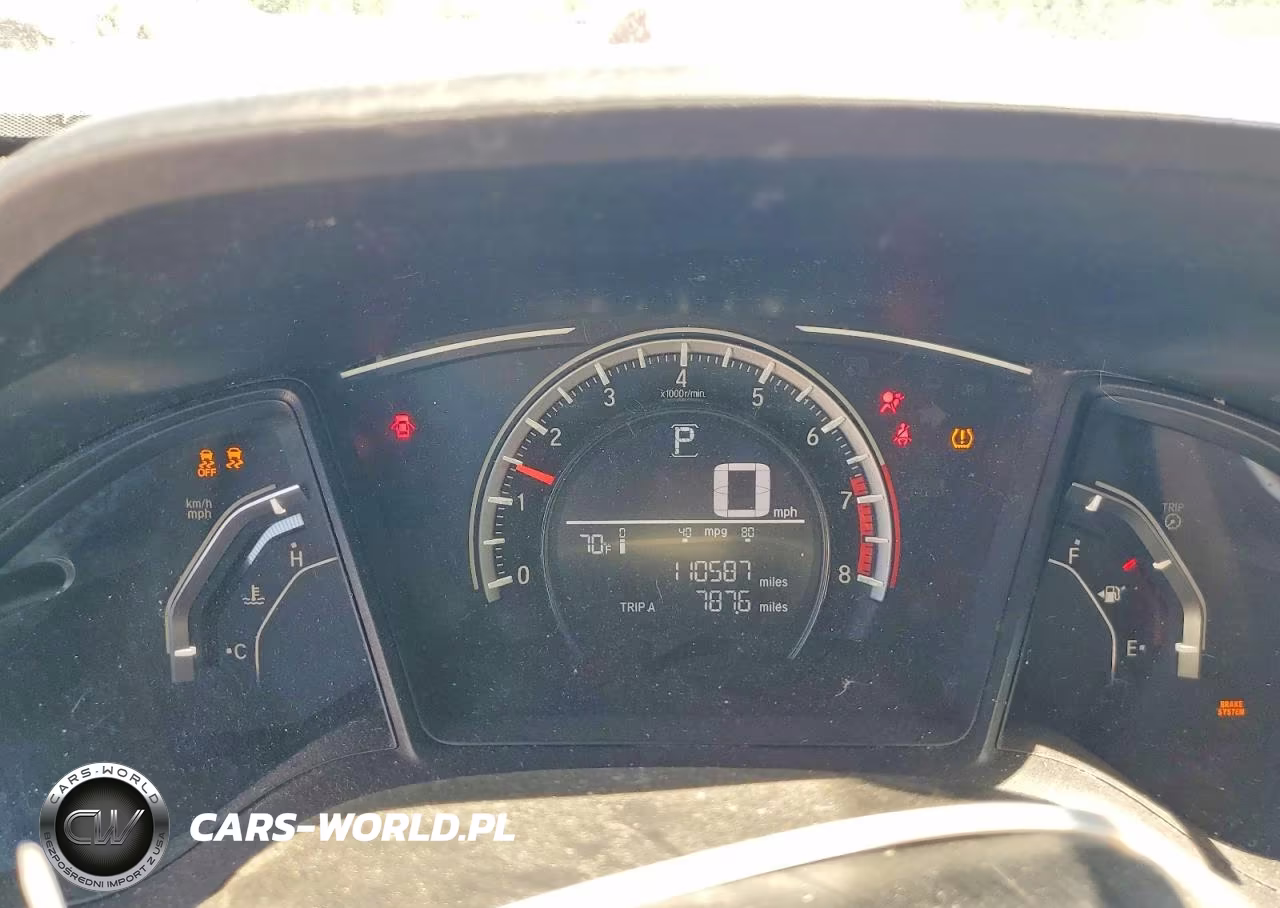 2018 Honda Civic Lx VIN:2HGFC4B05JH306146 - 9