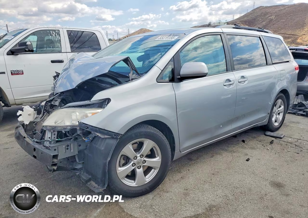 2014 Toyota Sienna Le