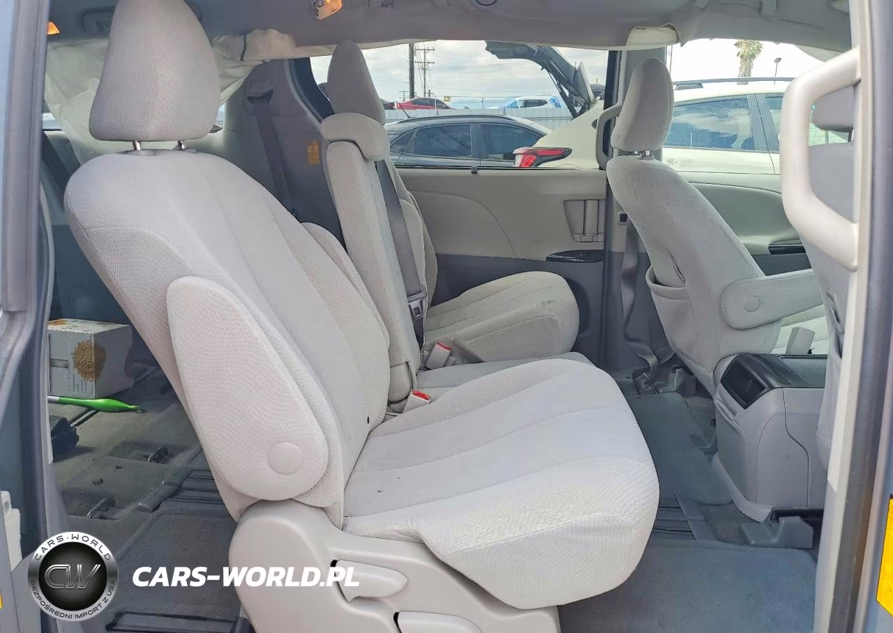 2014 Toyota Sienna Le VIN:5TDKK3DC8ES483525 - 10