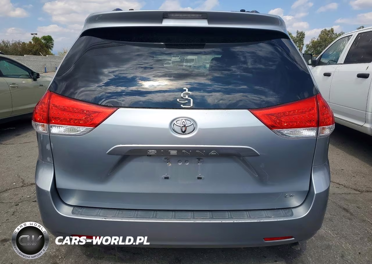 2014 Toyota Sienna Le VIN:5TDKK3DC8ES483525 - 6