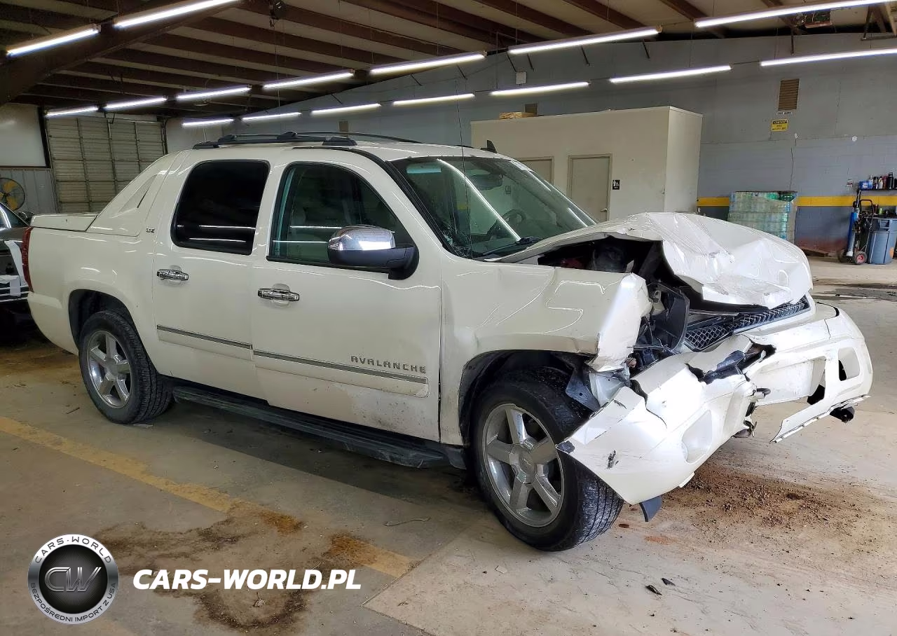 2012 Chevrolet Avalanche Ltz VIN:3GNTKGE78CG295653 - 4