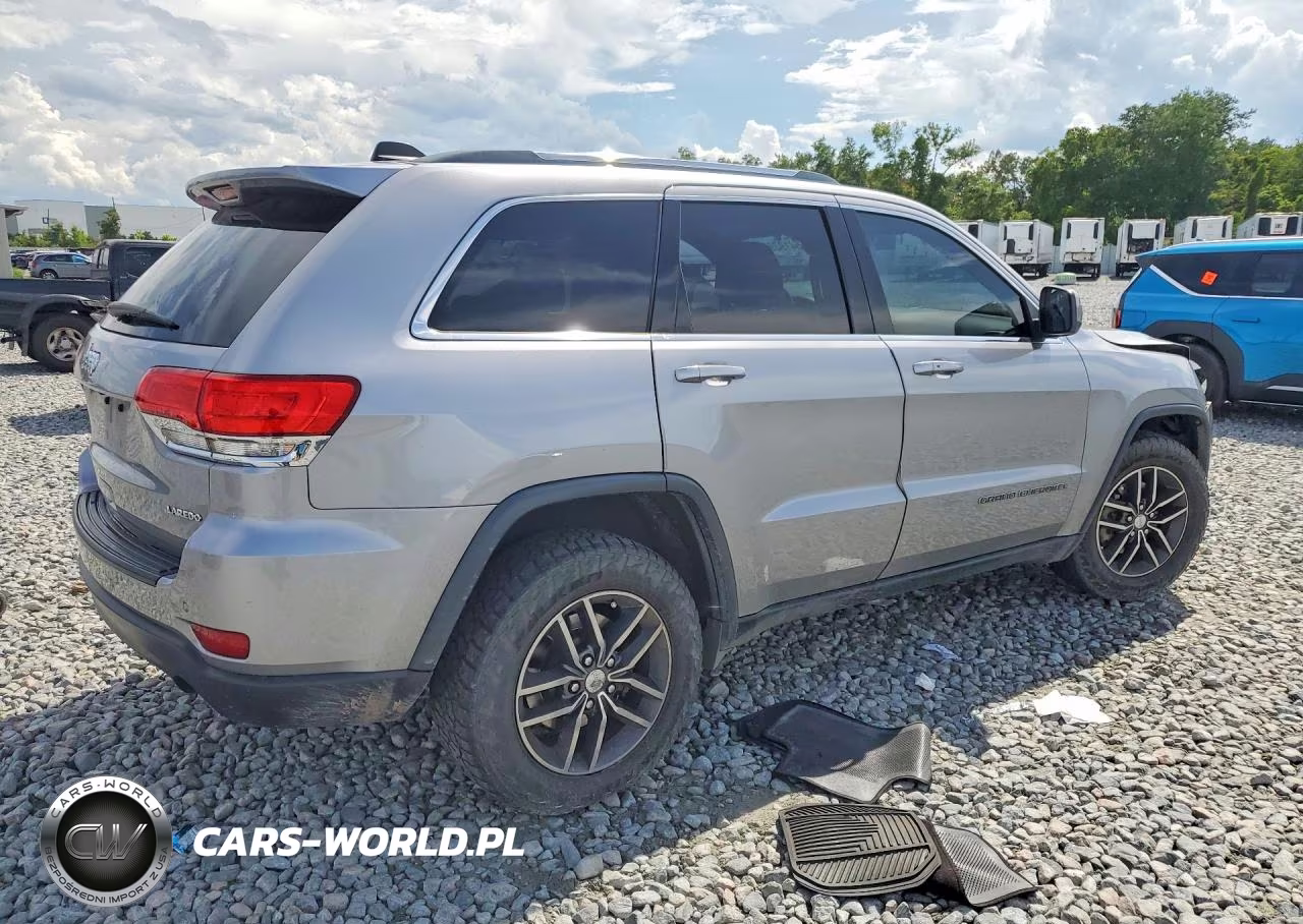 2018 Jeep Grand Cherokee Laredo VIN:1C4RJEAG1JC513416 - 3