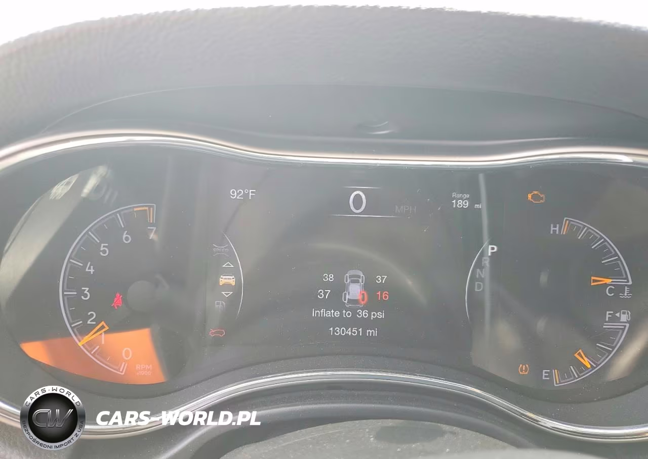 2018 Jeep Grand Cherokee Laredo VIN:1C4RJEAG1JC513416 - 9