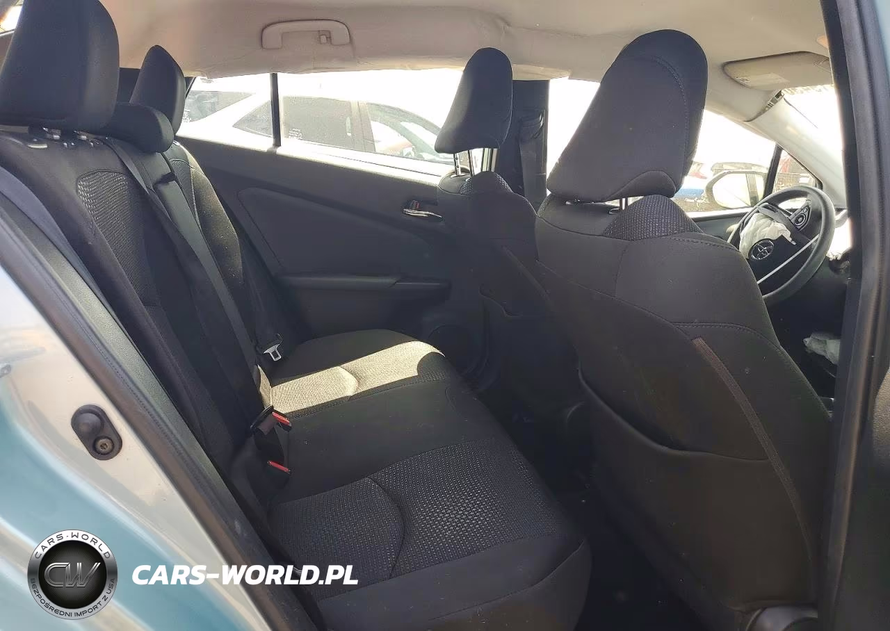 2019 Toyota Prius Le VIN:JTDKARFUXK3098606 - 10
