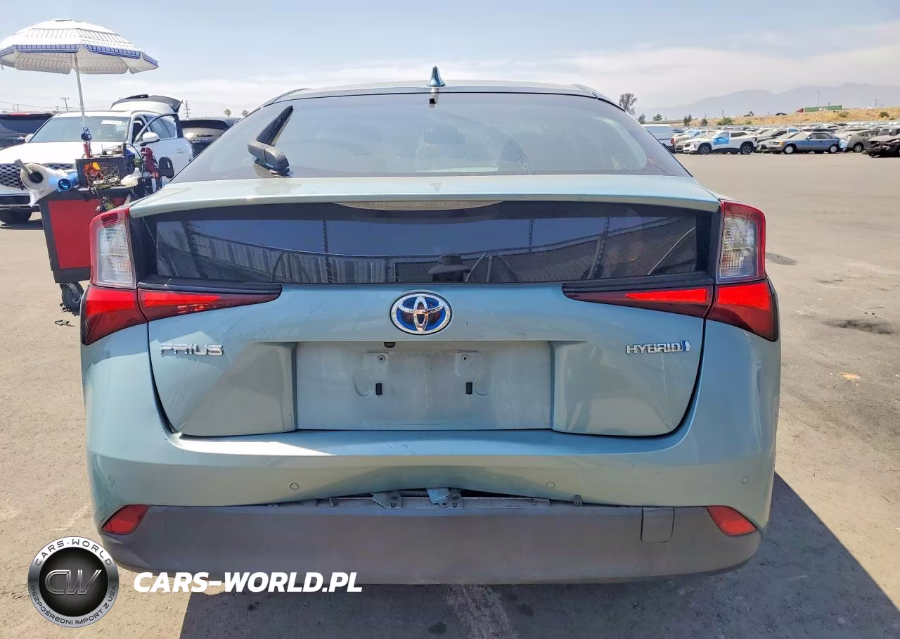 2019 Toyota Prius Le VIN:JTDKARFUXK3098606 - 6