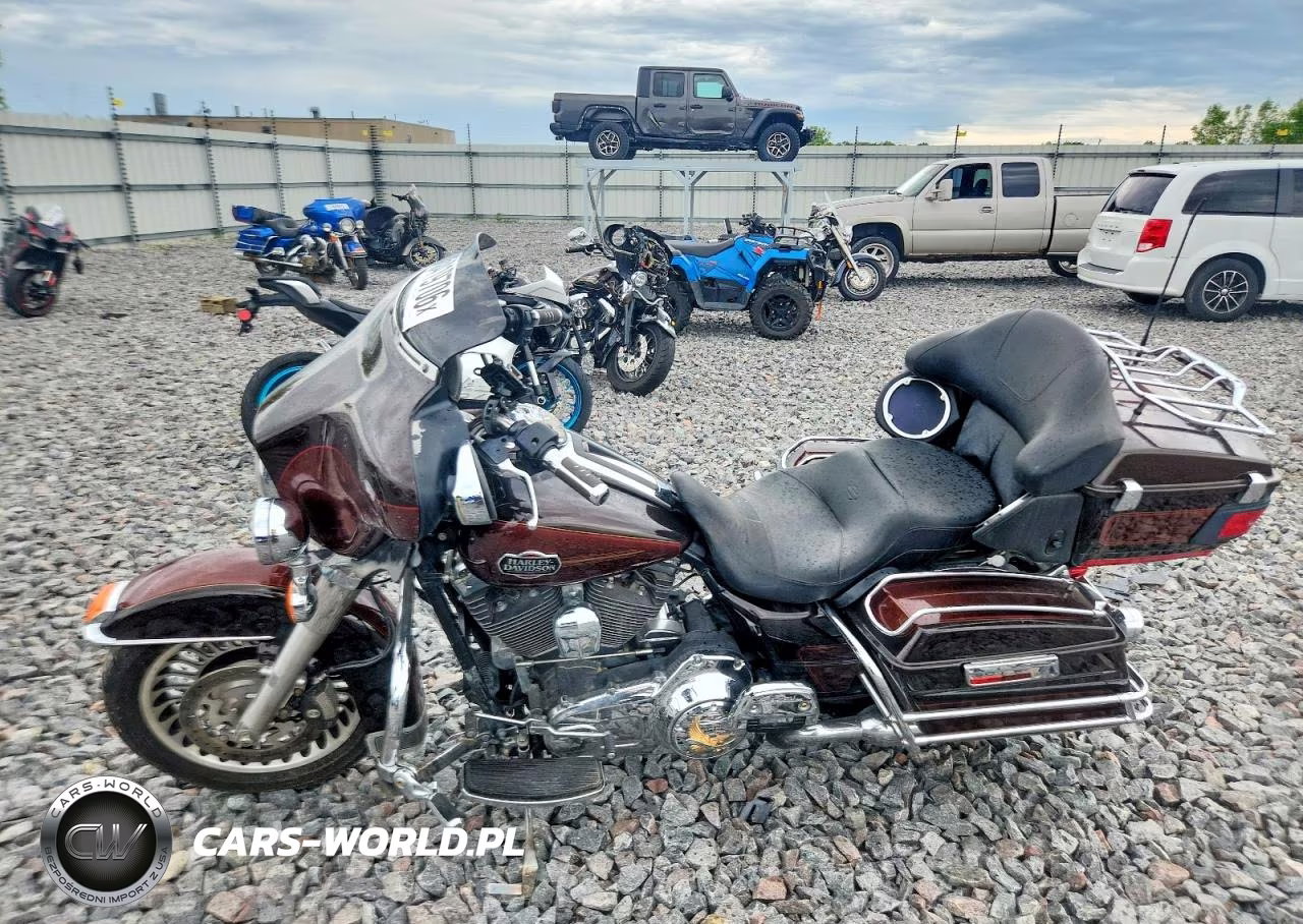 2011 Harley Davidson Flhtcu VIN:1HD1FC412BB679279 - 3