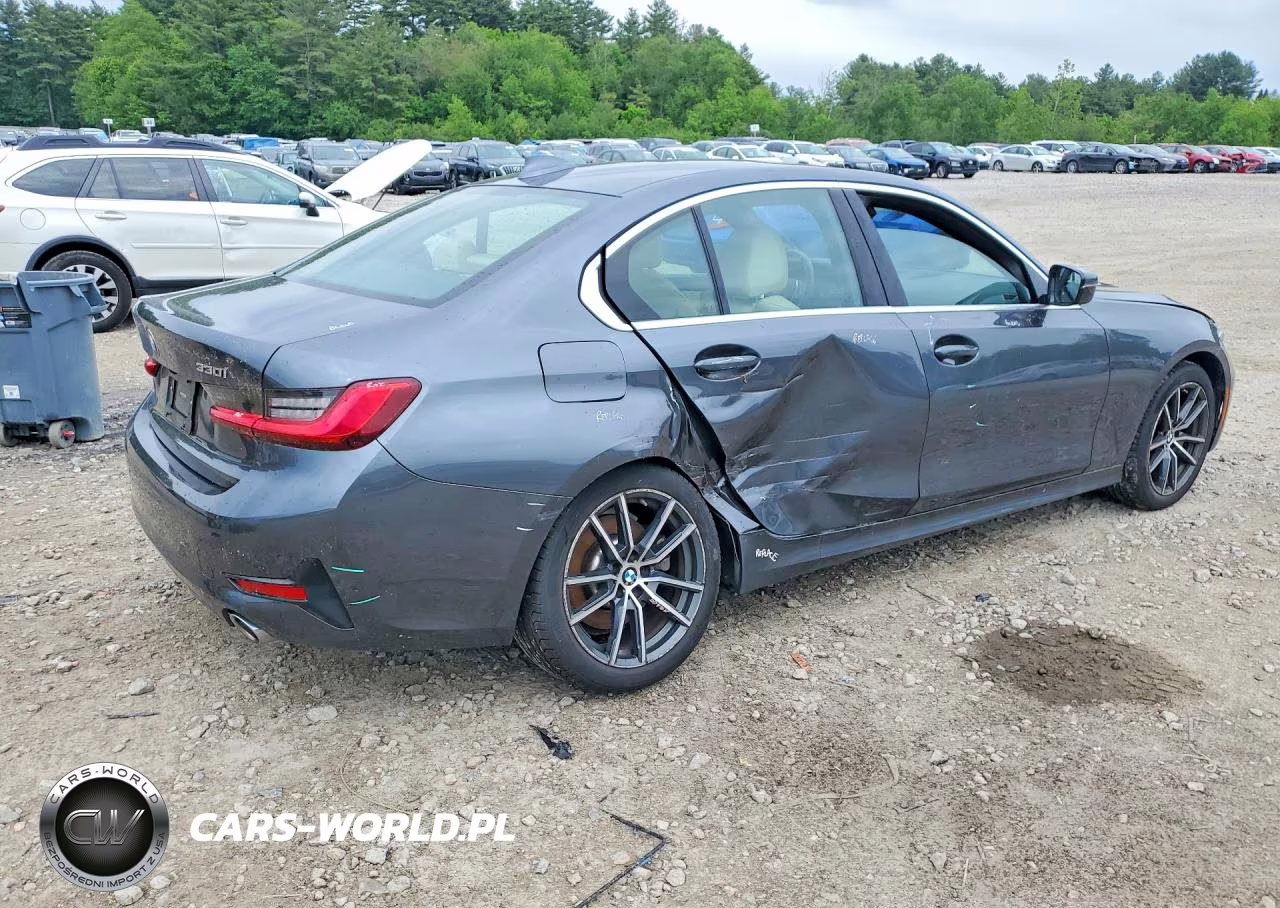 2020 BMW 330Xi VIN:3MW5R7J03L8B11121 - 3