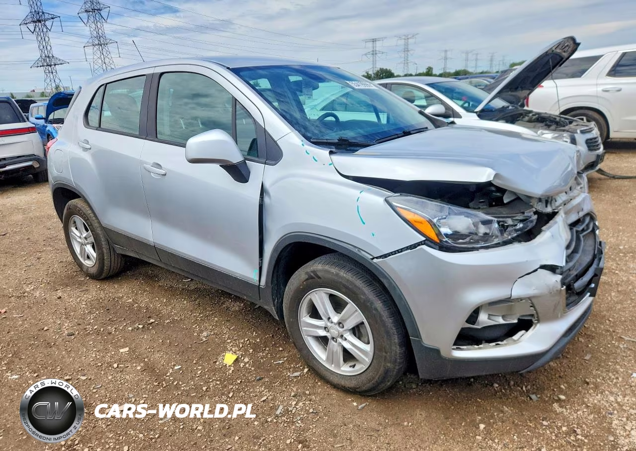 2019 Chevrolet Trax Ls VIN:3GNCJNSB1KL209380 - 4