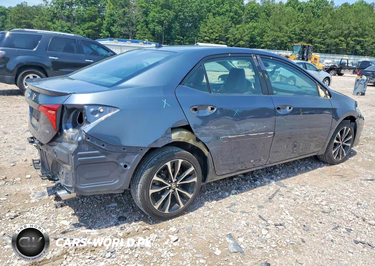 2017 Toyota Corolla Se VIN:5YFBURHE5HP677192 - 3