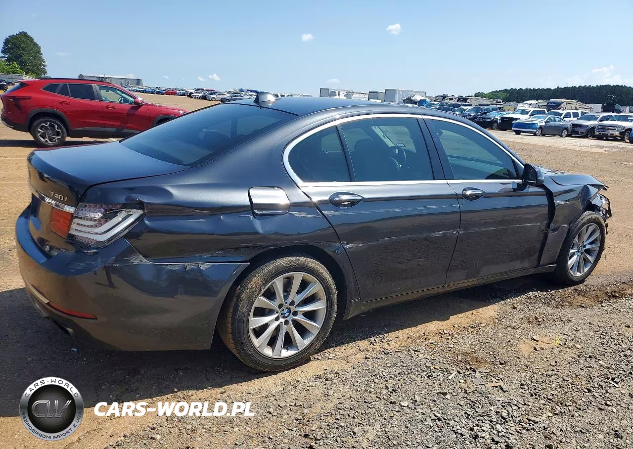 2015 BMW 740 I VIN:WBAYA6C59FGK16582 - 3
