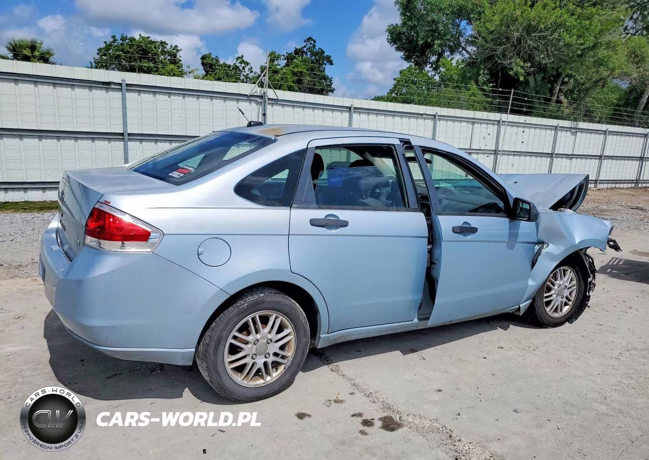 2008 Ford Focus Se VIN:1FAHP35N98W270251 - 3