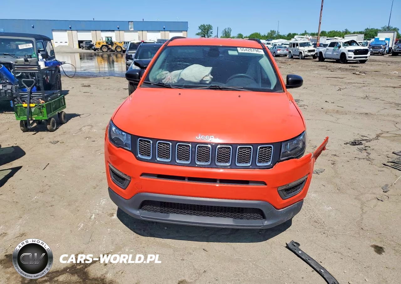 2018 Jeep Compass Sport VIN:3C4NJDAB1JT101045 - 5
