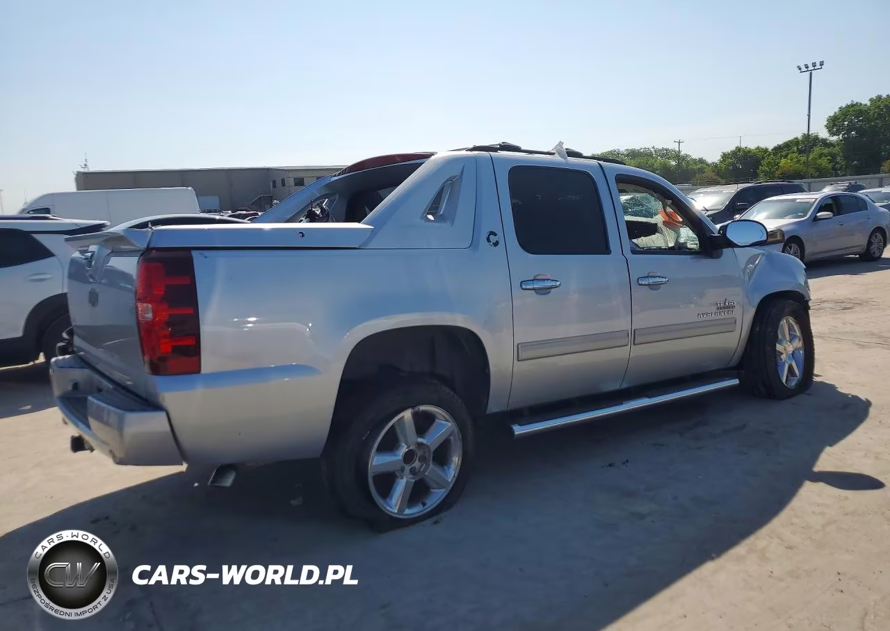 2013 Chevrolet Avalanche Lt VIN:3GNMCFE07DG339240 - 3