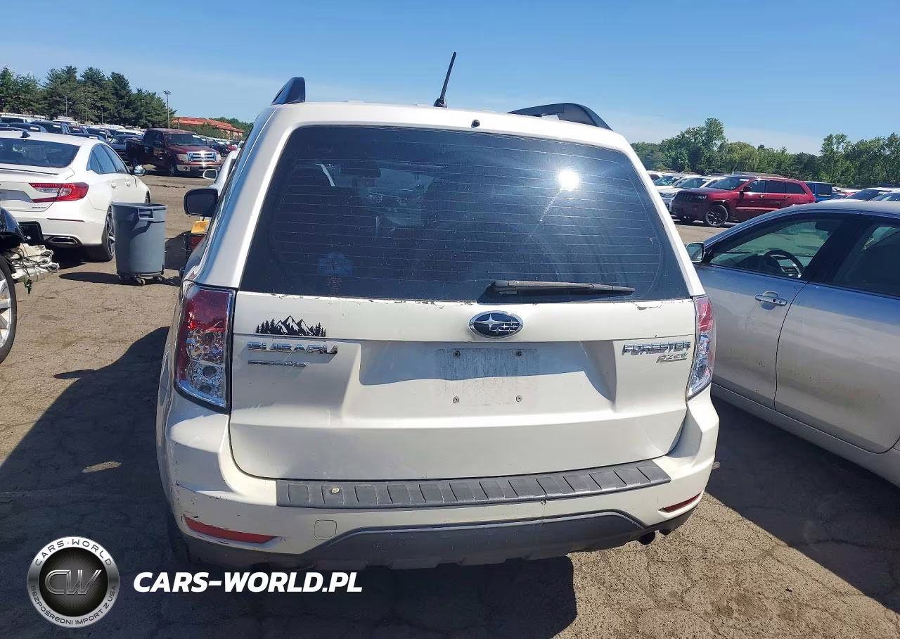 2011 Subaru Forester 2.5X VIN:JF2SHABC5BH754211 - 6
