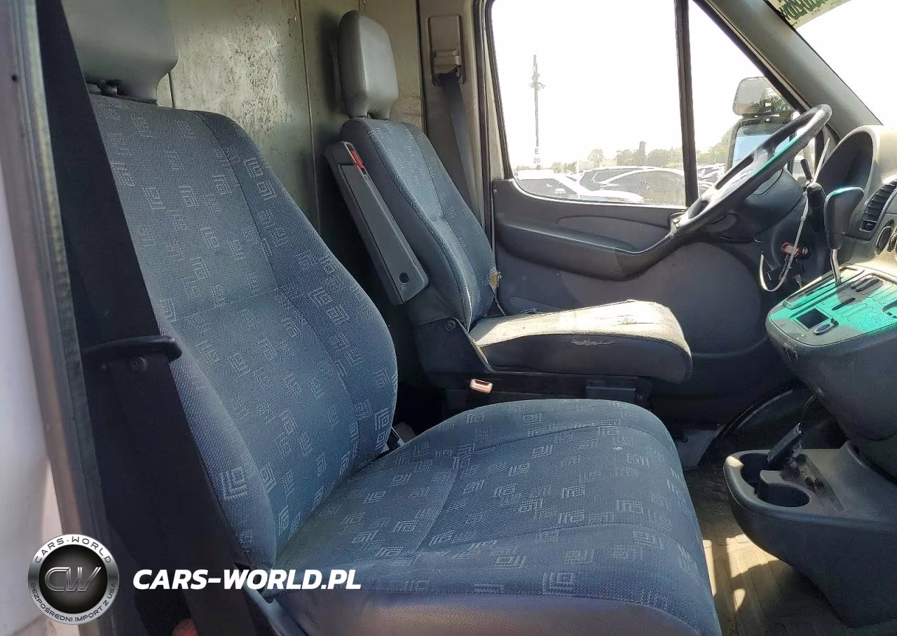 2005 Dodge Sprinter 2500C Delivery Van VIN:WD2PD744855745886 - 11