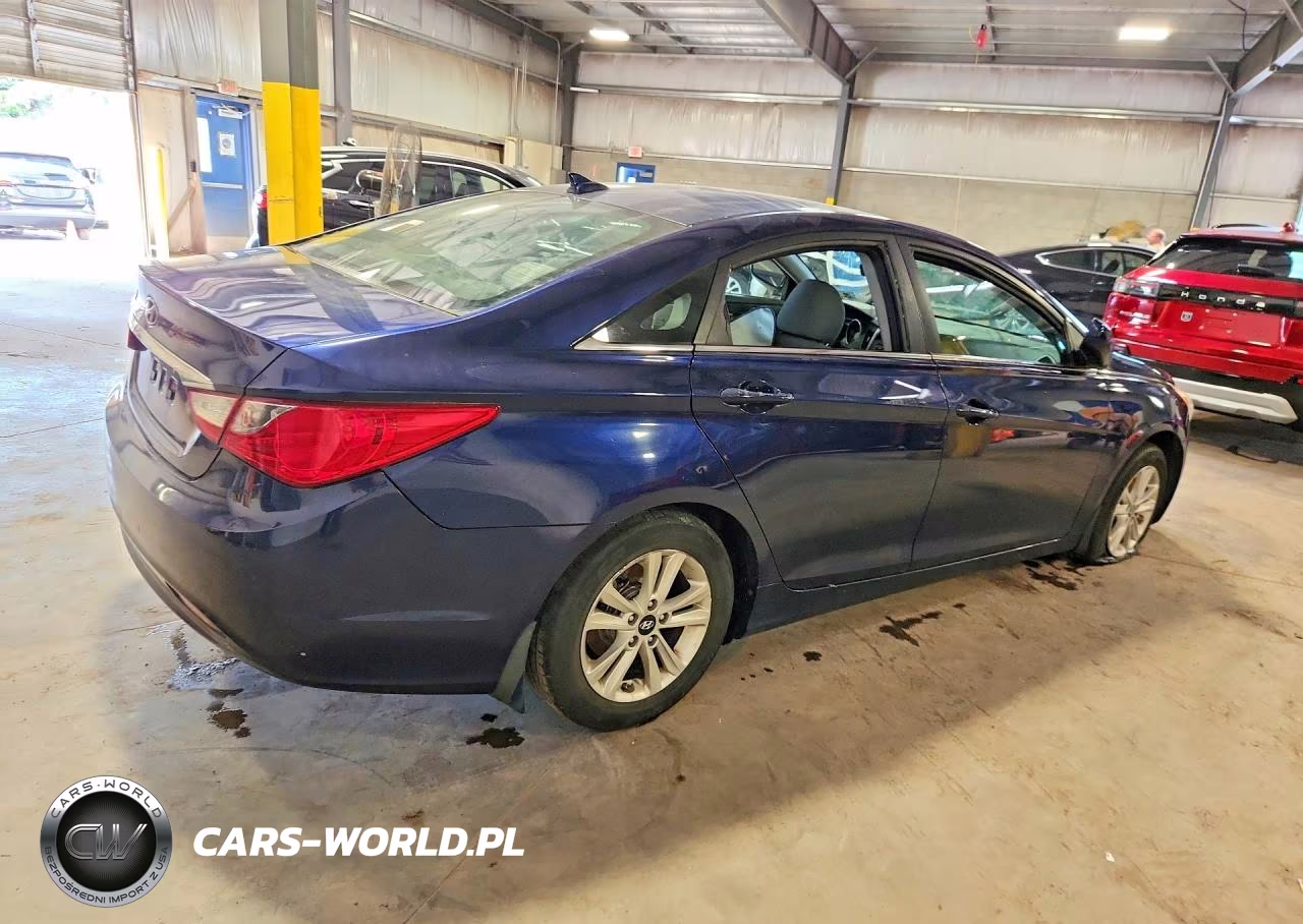 2012 Hyundai Sonata Gls VIN:5NPEB4AC0CH337467 - 3