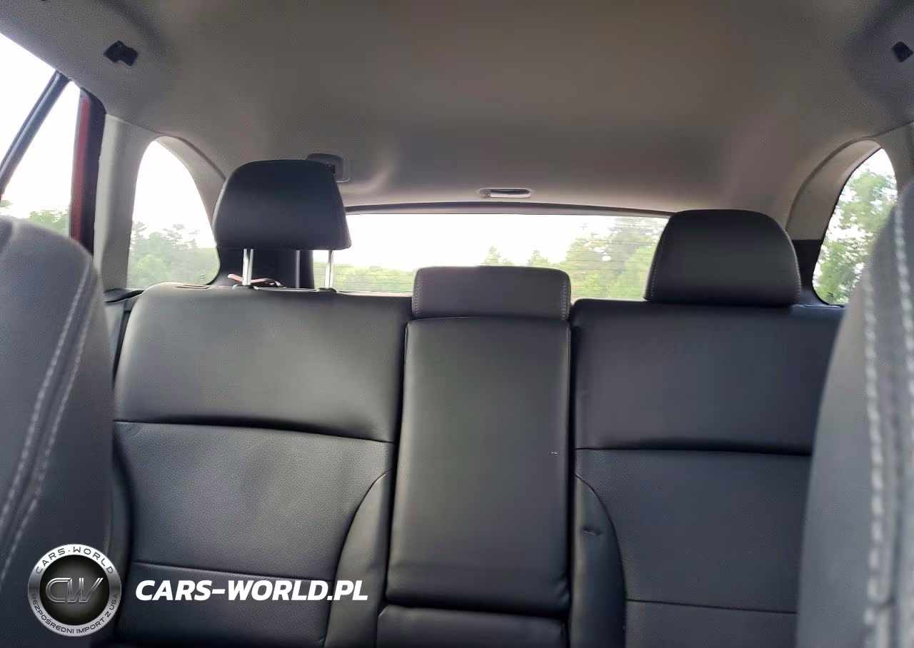 2017 Subaru Outback 3.6R Limited VIN:4S4BSENC5H3280247 - 10